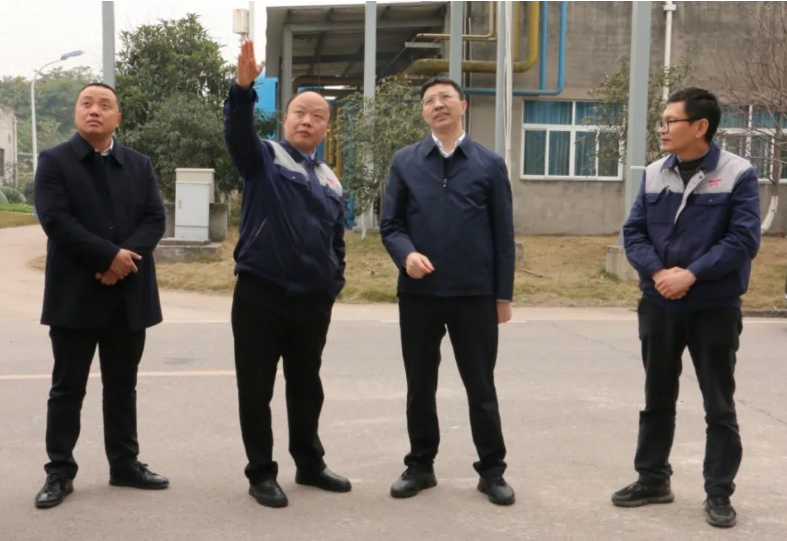 副市長靳地勝帶隊(duì)督導(dǎo)大氣污染防治工作