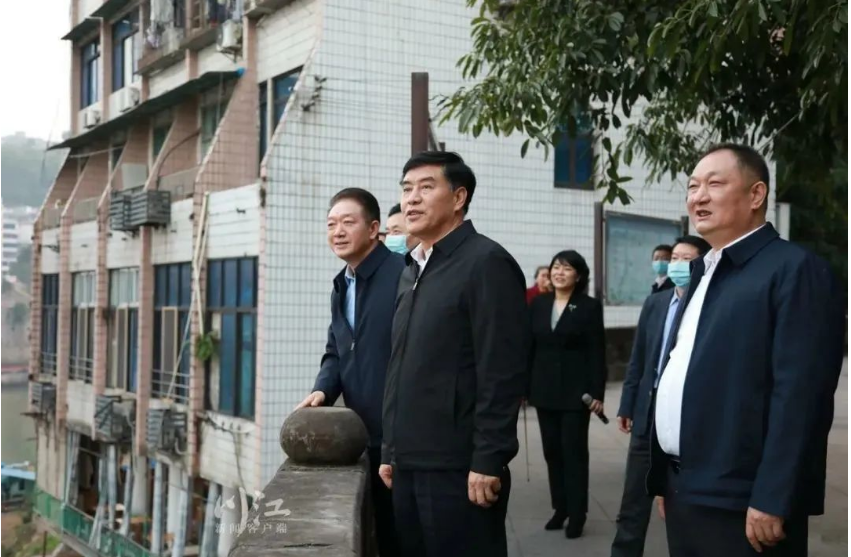 鄧勇率隊(duì)赴瀘州開(kāi)展2022年度省級(jí)河湖長(zhǎng)巡河工作