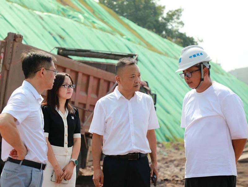 何剛帶隊(duì)調(diào)研幫扶江陽區(qū)大氣污染防治工作